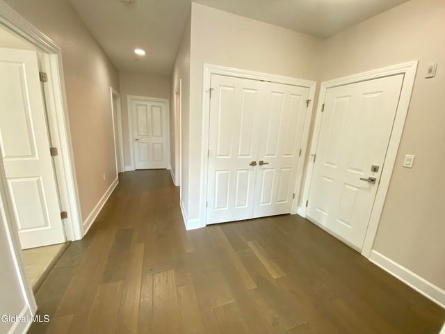 2 West Avenue 201, Saratoga Springs, NY 12866