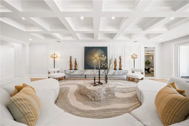 1327 S 2nd Avenue, Arcadia, CA 91006