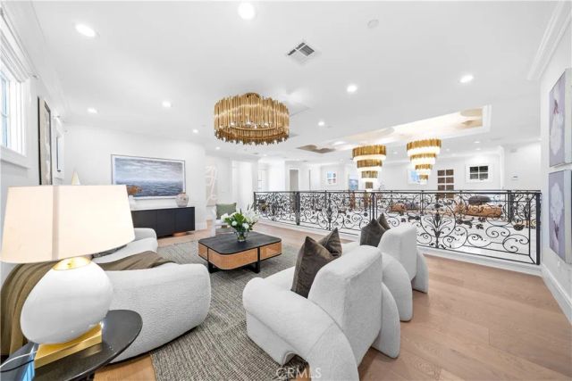 1327 S 2nd Avenue, Arcadia, CA 91006