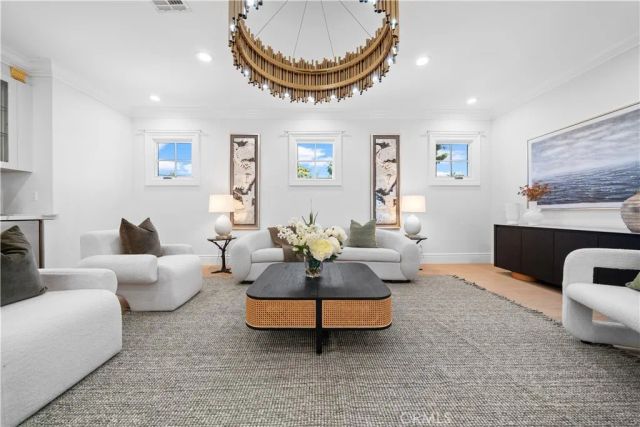 1327 S 2nd Avenue, Arcadia, CA 91006