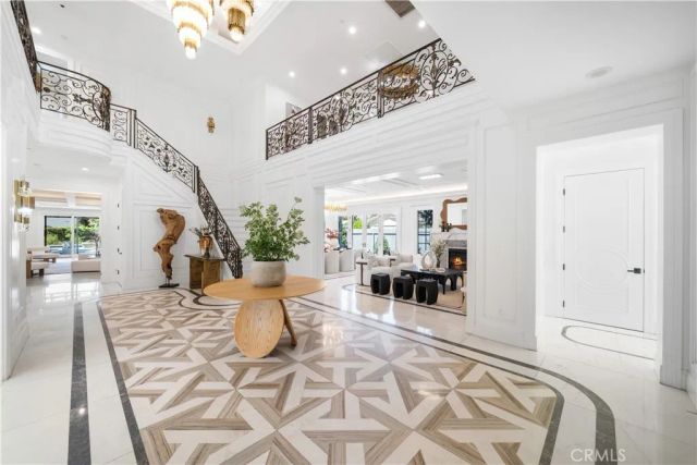 1327 S 2nd Avenue, Arcadia, CA 91006