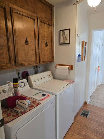 28882 Burrough Valley Road, Tollhouse, CA 93667