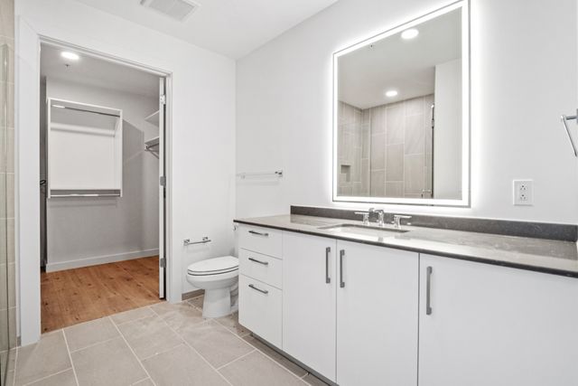 1212 Demonbreun St A5, Nashville, TN 37203