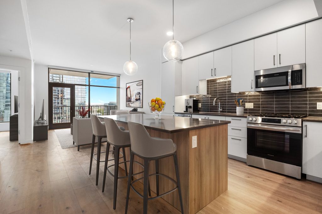 1212 Demonbreun St A5, Nashville, TN 37203