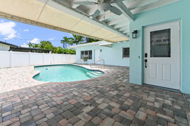 2224 NW 6th Terrace, Wilton Manors, FL 33311