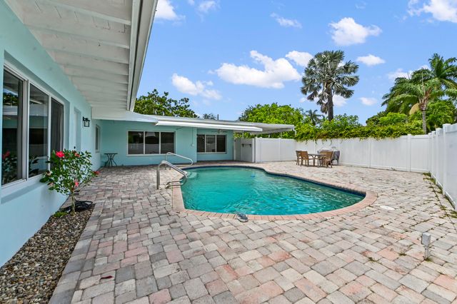 2224 NW 6th Terrace, Wilton Manors, FL 33311