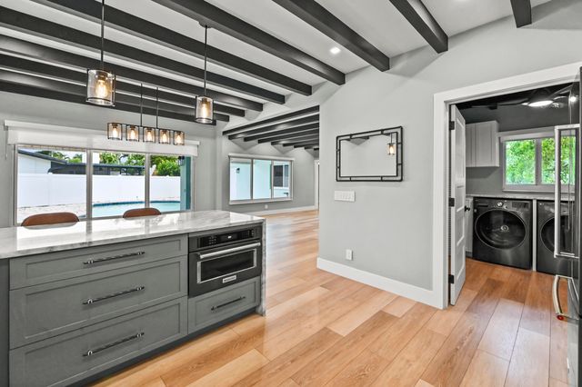 2224 NW 6th Terrace, Wilton Manors, FL 33311