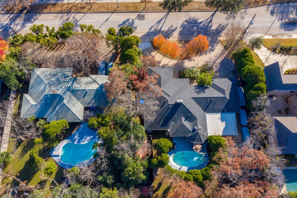 4421 Walnut Hill Ln. Lane, Dallas, TX 75229
