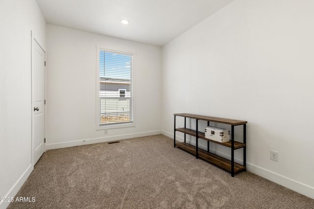 45 W HAWAII Road, Paulden, AZ 86334