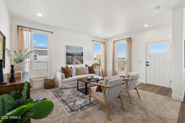 45 W HAWAII Road, Paulden, AZ 86334