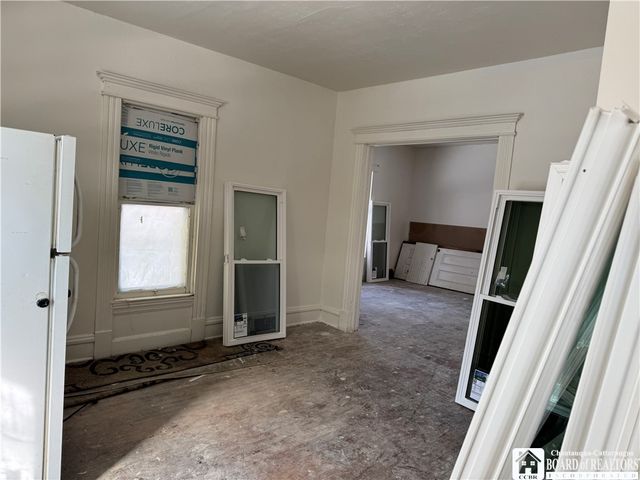 31 Linwood Avenue, Jamestown, NY 14701