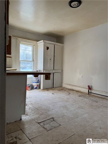 31 Linwood Avenue, Jamestown, NY 14701