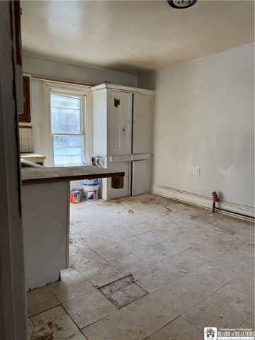 31 Linwood Avenue, Jamestown, NY 14701