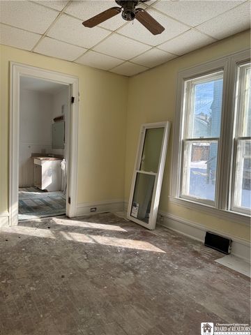 31 Linwood Avenue, Jamestown, NY 14701