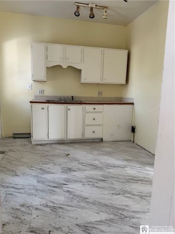 31 Linwood Avenue, Jamestown, NY 14701