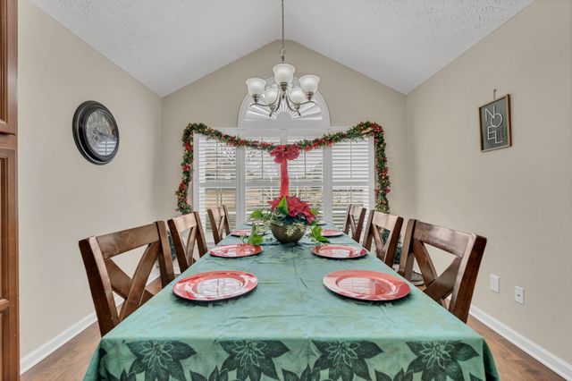 1041 Campbell Ave, Gallatin, TN 37066