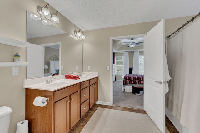 1041 Campbell Ave, Gallatin, TN 37066