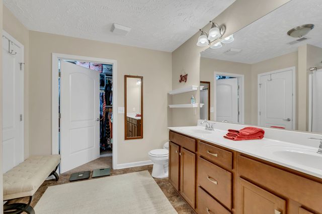 1041 Campbell Ave, Gallatin, TN 37066