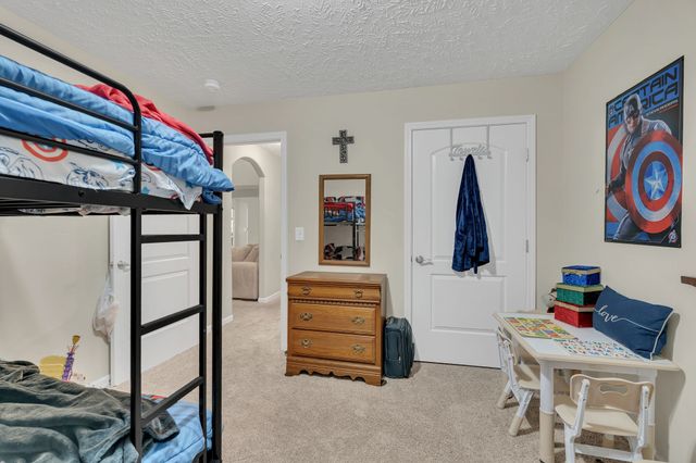 1041 Campbell Ave, Gallatin, TN 37066