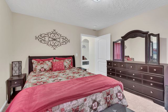 1041 Campbell Ave, Gallatin, TN 37066