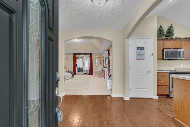 1041 Campbell Ave, Gallatin, TN 37066