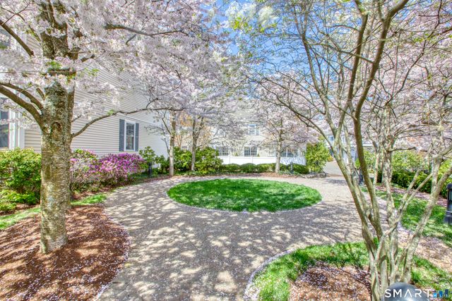 39 Maple Tree Avenue 40, Stamford, CT 06906