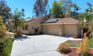 1061 Via Carina, Vista, CA 92081