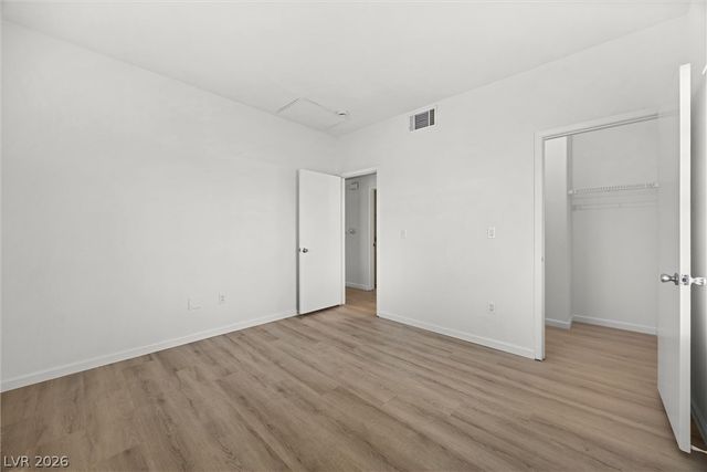2001 Sue Court 206, Las Vegas, NV 89108