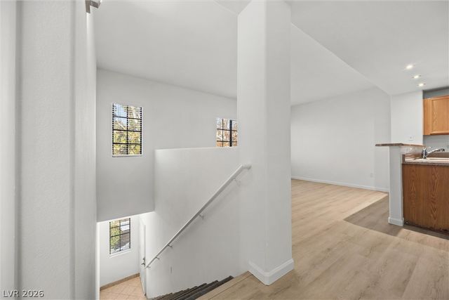 2001 Sue Court 206, Las Vegas, NV 89108