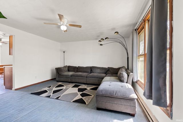 627 E Jefferson Street, Warren, IN 46792