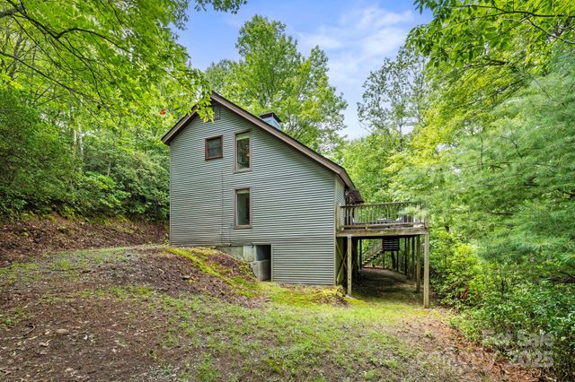 571 Tsisqua Circle, Brevard, NC 28712