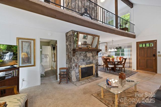 571 Tsisqua Circle, Brevard, NC 28712
