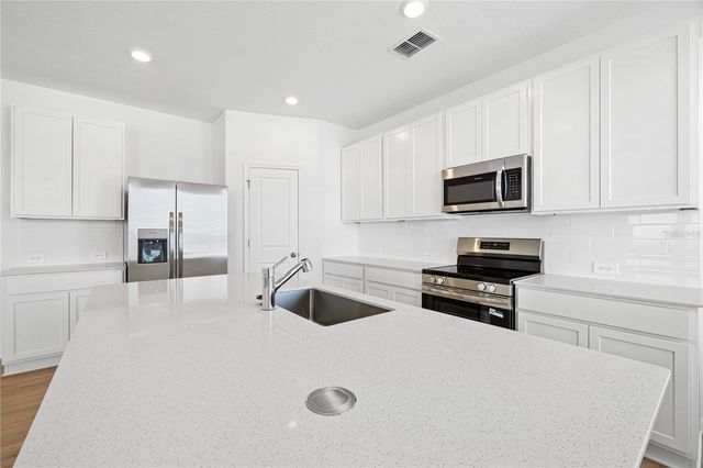 6000 WELLBEING WAY, Clermont, FL 34714