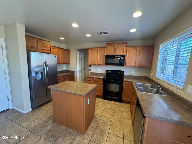 4732 W LEMON Avenue, Coolidge, AZ 85128