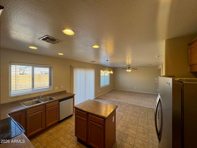 4732 W LEMON Avenue, Coolidge, AZ 85128