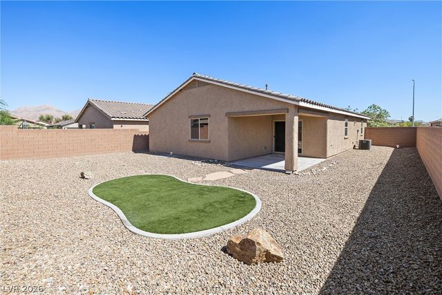 4568 Velvet Oak Court, Las Vegas, NV 89115