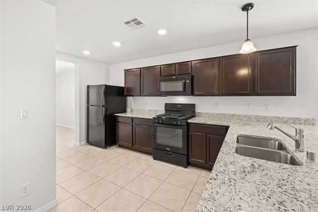 4568 Velvet Oak Court, Las Vegas, NV 89115