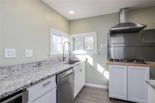 1971 Henderson Ave, Chartiers, PA 15301
