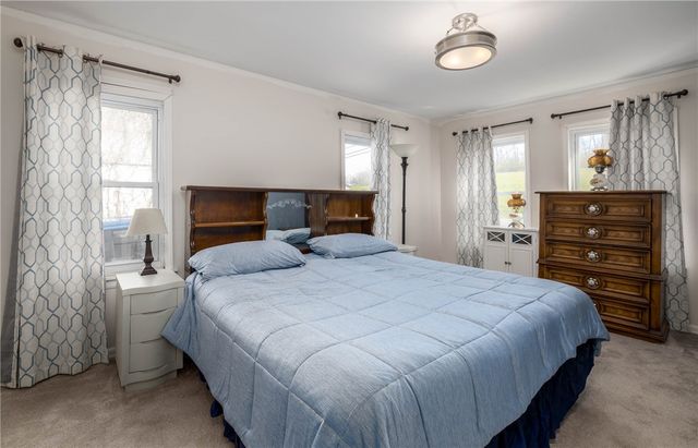 1971 Henderson Ave, Chartiers, PA 15301