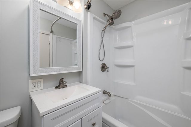 1971 Henderson Ave, Chartiers, PA 15301