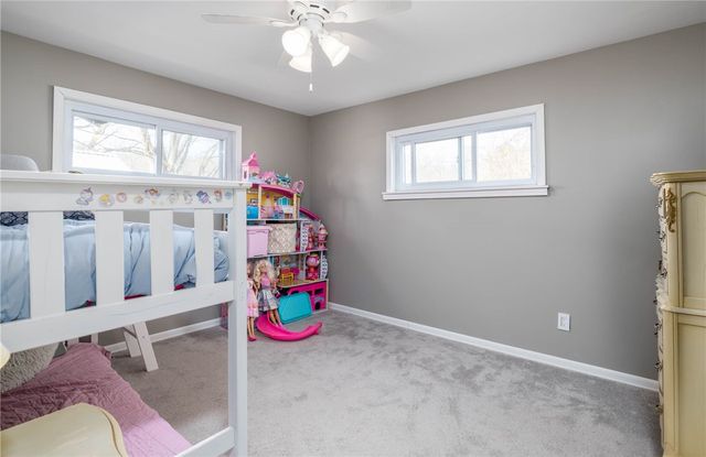 1971 Henderson Ave, Chartiers, PA 15301