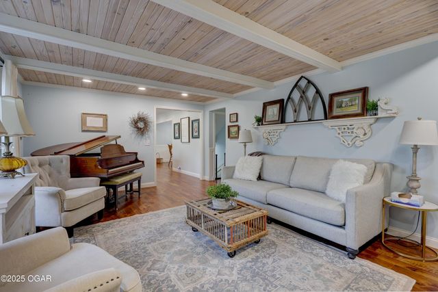 204 Eagle Ridge Road, Joplin, MO 64804