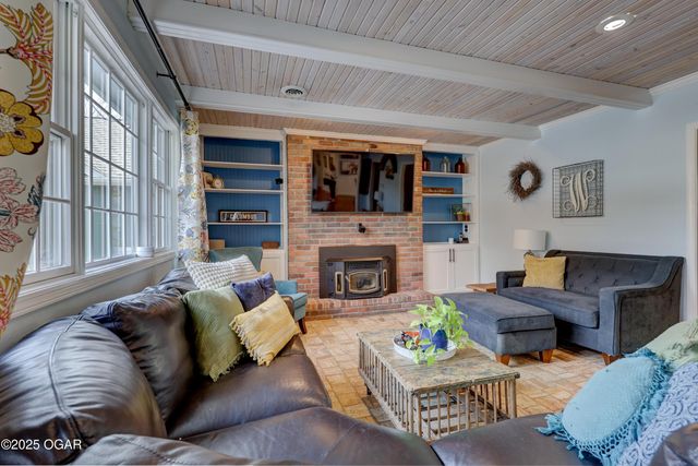 204 Eagle Ridge Road, Joplin, MO 64804