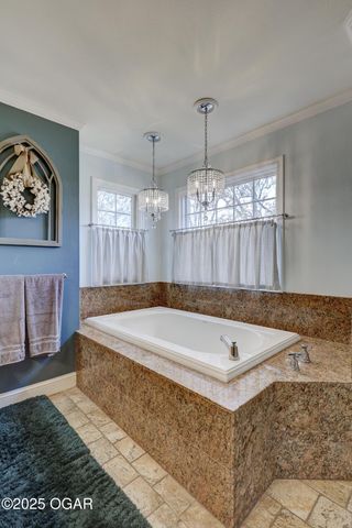 204 Eagle Ridge Road, Joplin, MO 64804