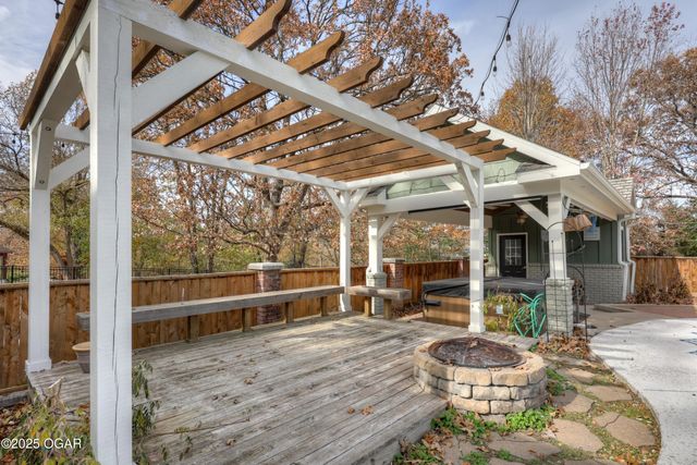 204 Eagle Ridge Road, Joplin, MO 64804