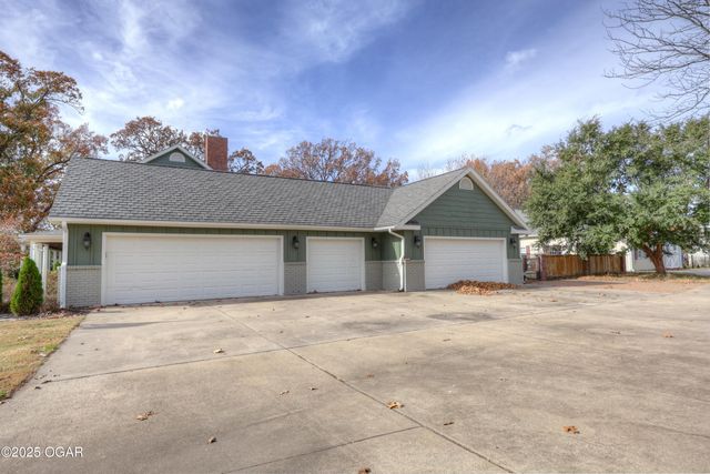 204 Eagle Ridge Road, Joplin, MO 64804