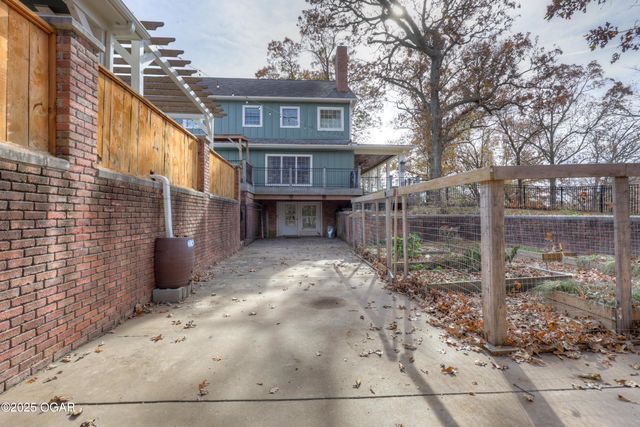 204 Eagle Ridge Road, Joplin, MO 64804