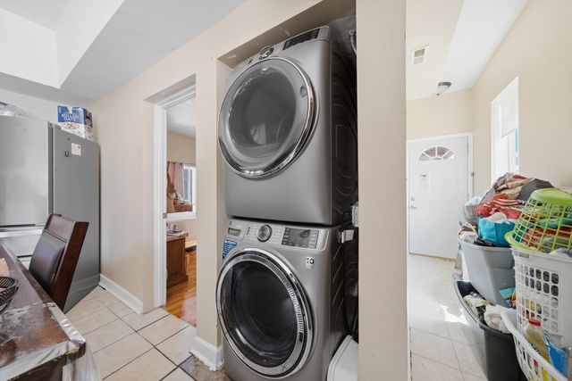4101 W Potomac Avenue, Chicago, IL 60651
