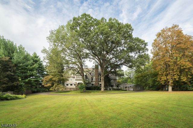 17 Three Gables Rd, Morris Twp., NJ 07960