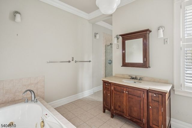 17 Three Gables Rd, Morris Twp., NJ 07960